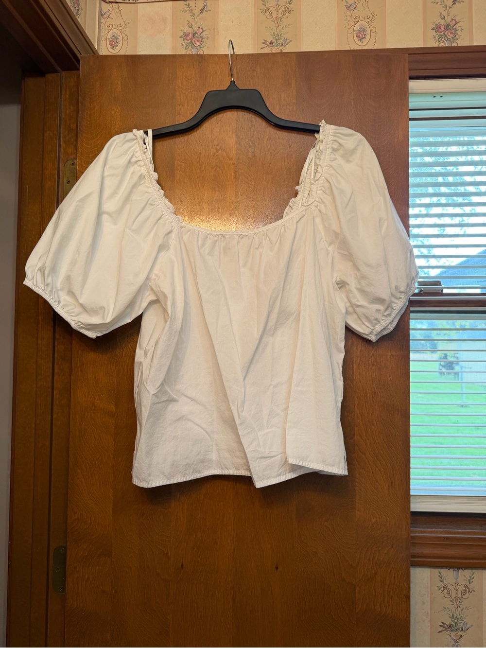 Nine West White Square Neck Puff Sleeve Top